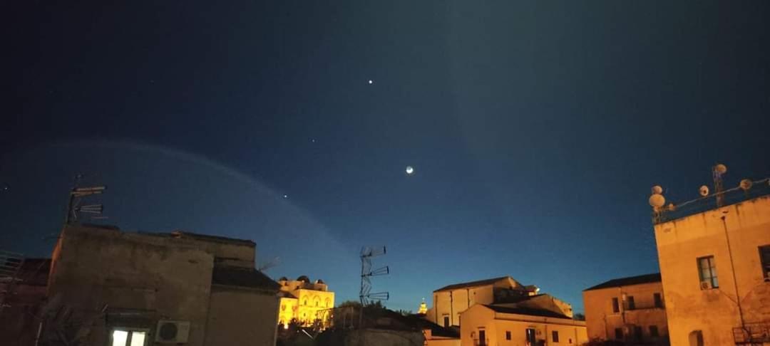 Sofia'S Apt Loft Incantevole Con Terrazza Privata Палермо Екстериор снимка